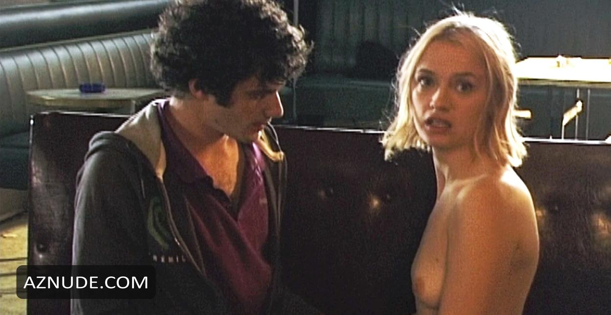 Sara Forestier in Pirate TV, photo 1