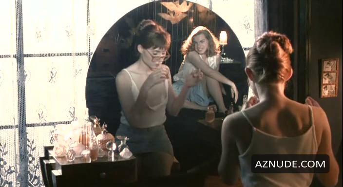 Anne Le Guernec in Charlotte for Ever, photo 36
