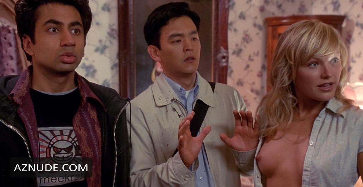Malin Akerman in Harold & Kumar Go to White Castle, photo 5
