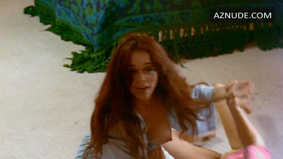 Carolyn Stellar in Devil Times Five, photo 1