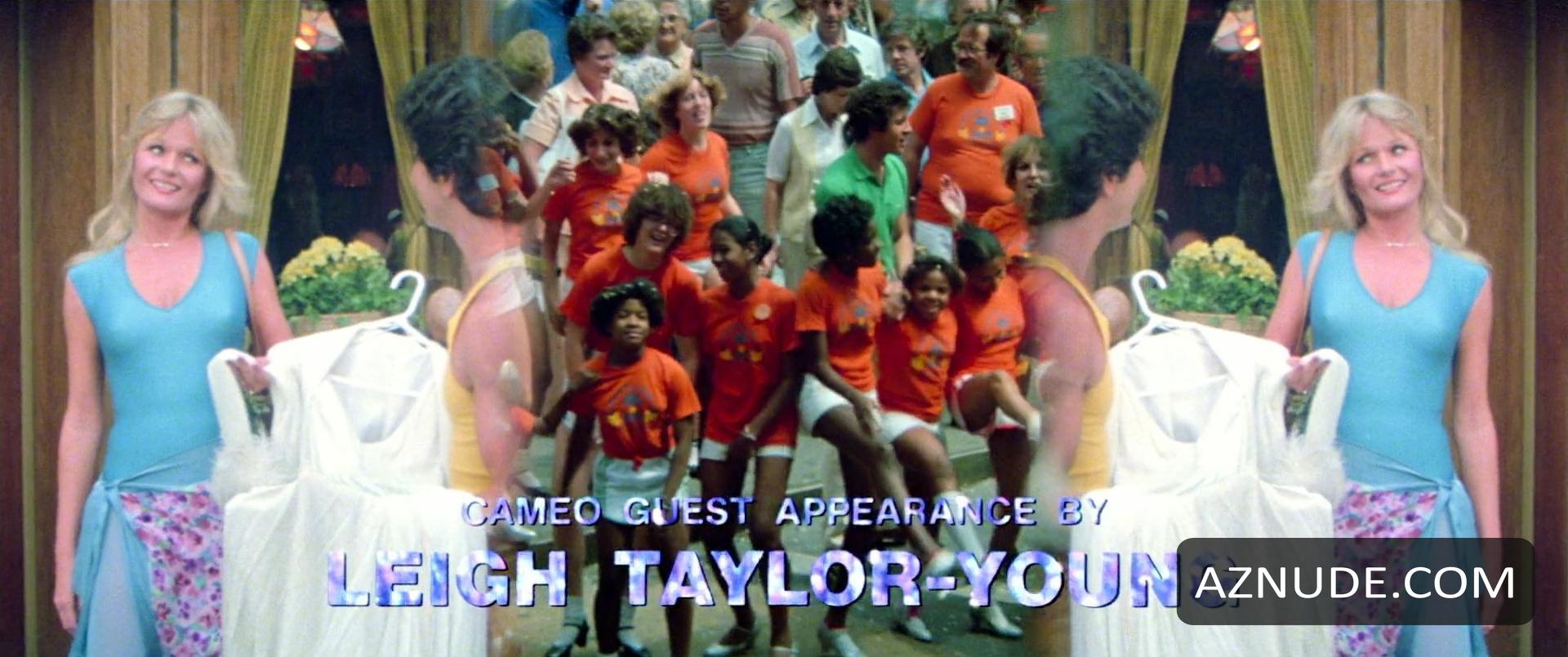 Valerie Perrine in Can't Stop The Music, photo 22