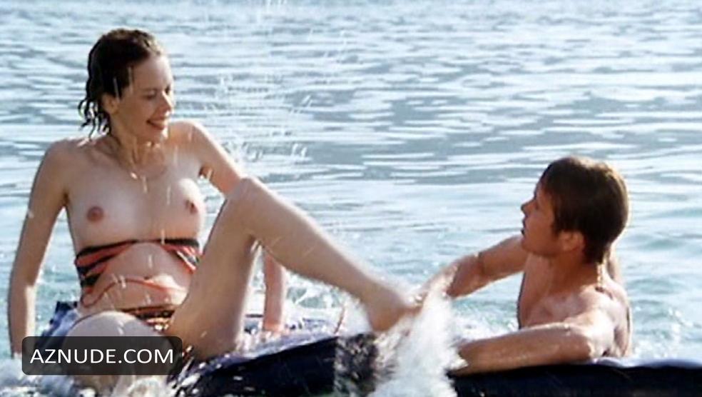 Sylvia Kristel in Julia, photo 4