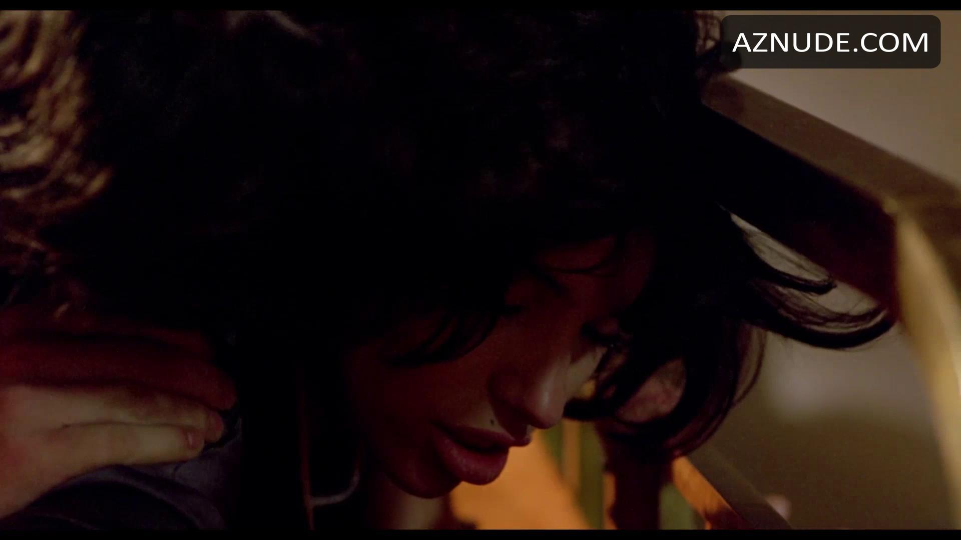 Beatrice Dalle in A La Folie, photo 20