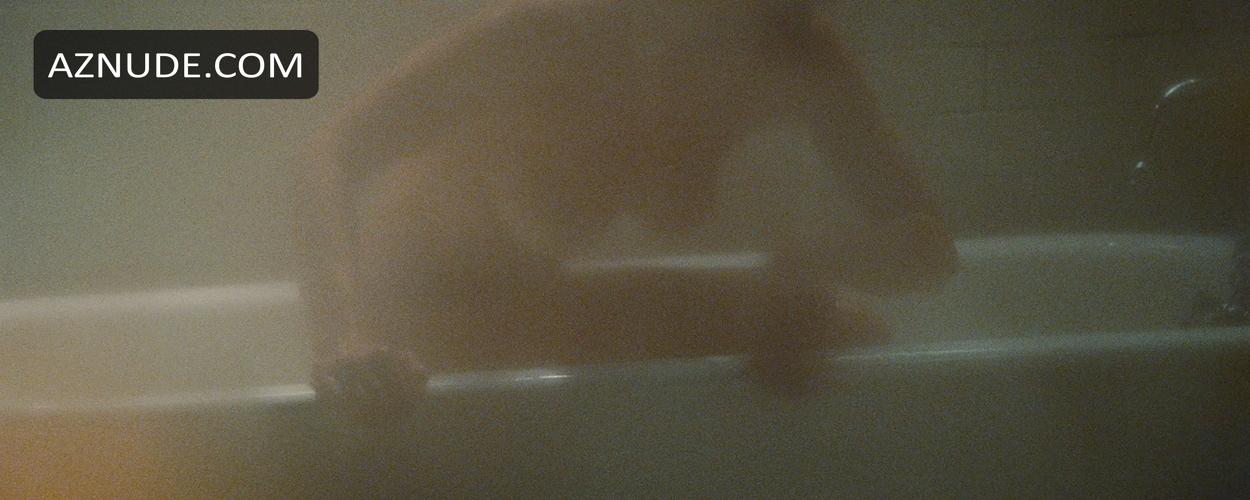 Hilary Swank in The Resident, photo 1