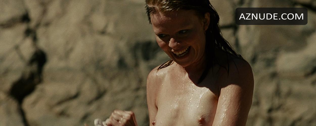 Signe Egholm Olsen in Into The Wild, photo 4