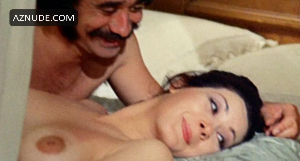 Edwige Fenech in La Bella Antonia, Prima Monica E Poi Dimonia, photo 11