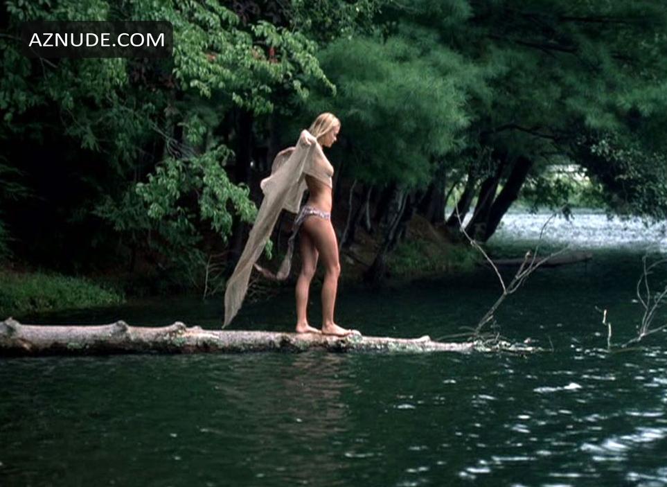 Jaime King in Happy Campers, photo 6