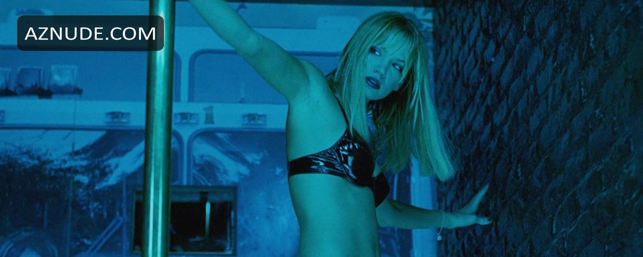 Ashley Scott in Walking Tall, photo 2