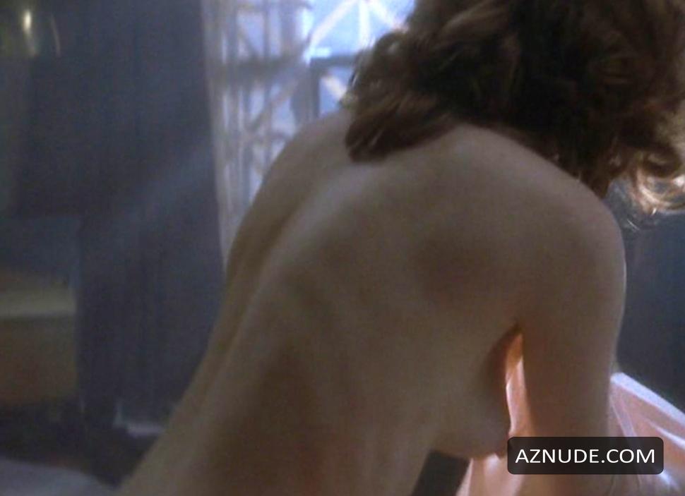 Julianne Moore in The End of the Affair, photo 10