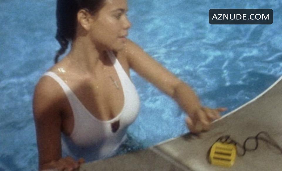 Meredith Salenger in The Kiss, photo 2