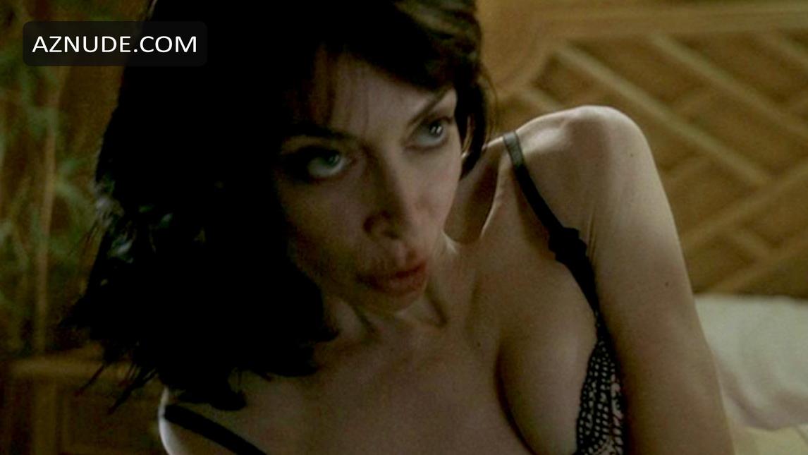 Illeana Douglas in Point Of Origin, photo 5