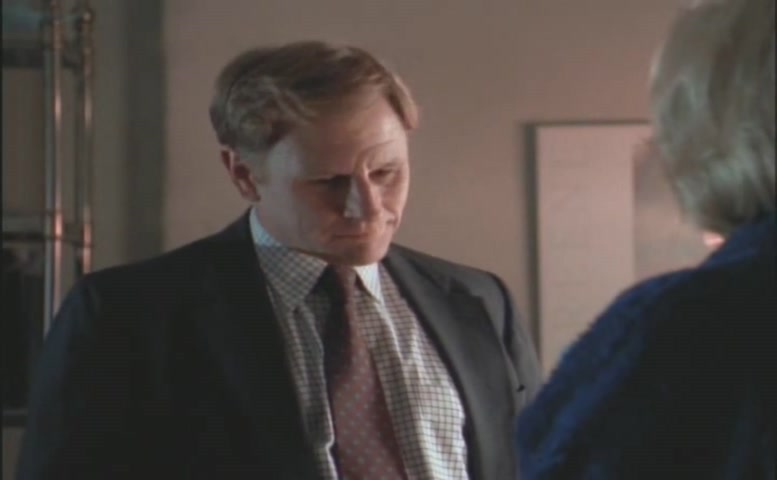 Gail Ogrady in NYPD Blue (1993-2004), photo 2