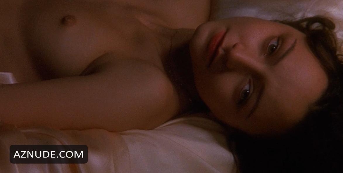 Maria De Medeiros in Henry & June, photo 22