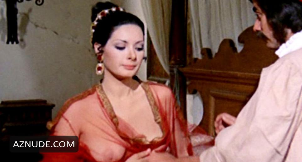 Edwige Fenech in La Bella Antonia, Prima Monica E Poi Dimonia, photo 12