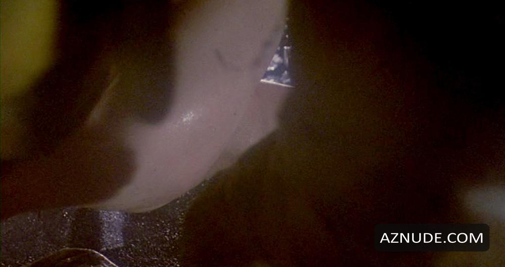 Taaffe O'Connell in Galaxy of Terror, photo 3