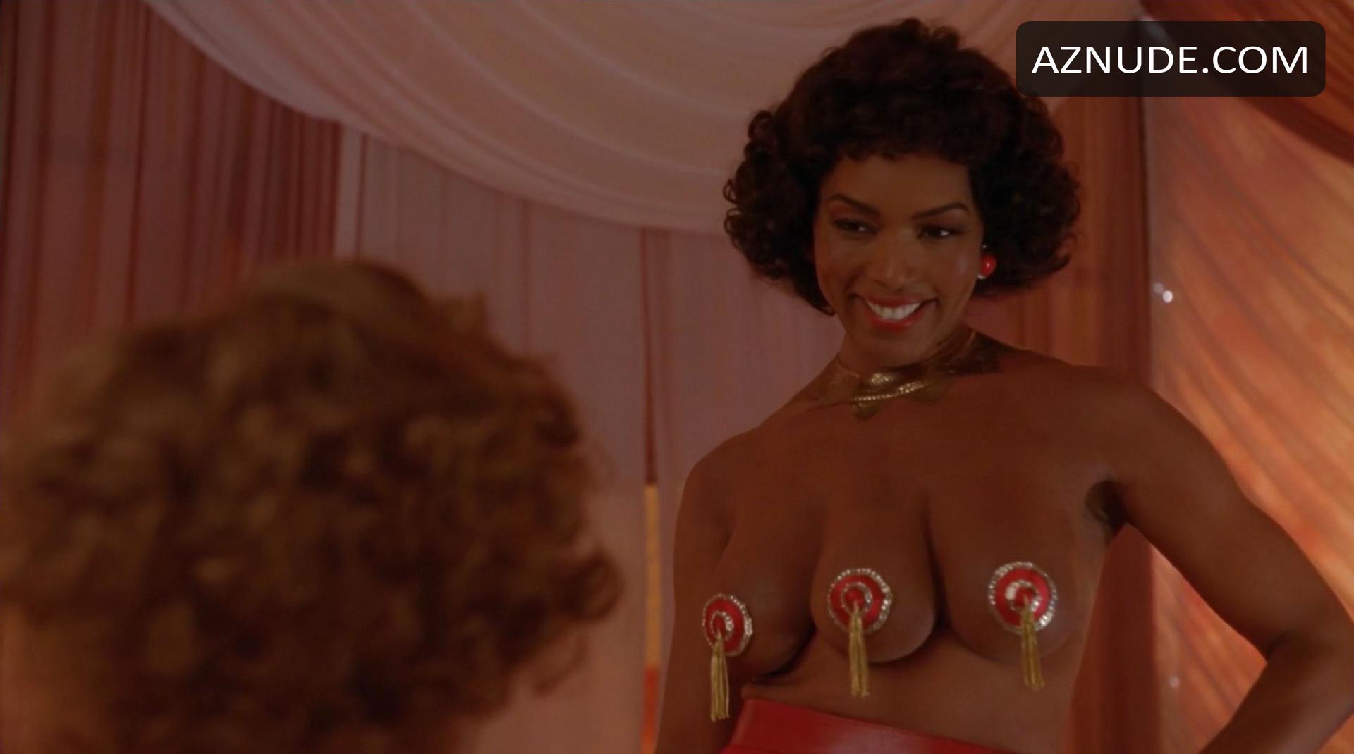 Angela Bassett in American Horror Story (2011-), photo 11