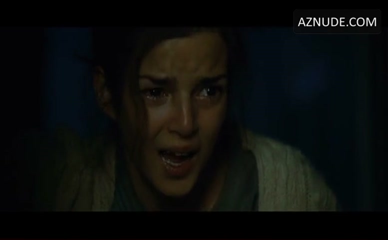 Martina Garcia in The Hidden Face, photo 15