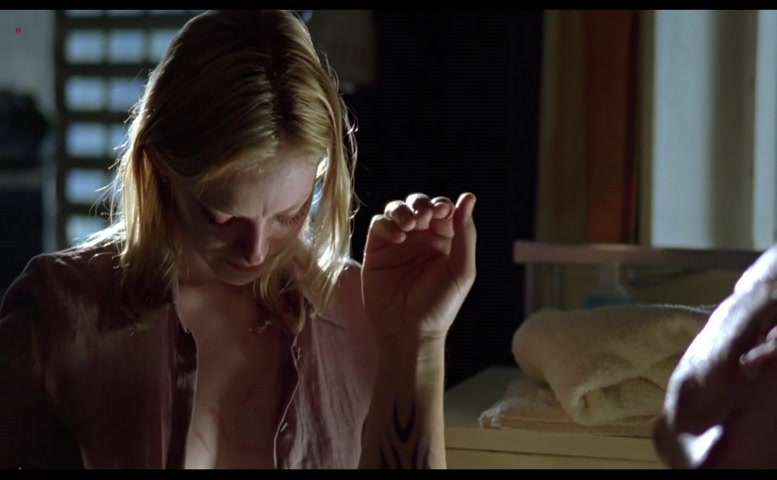 Sarah Polley in The Secret Life Of Words, photo 12
