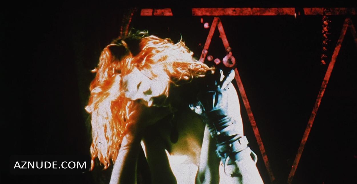 Stacey Travis in Hardware, photo 7