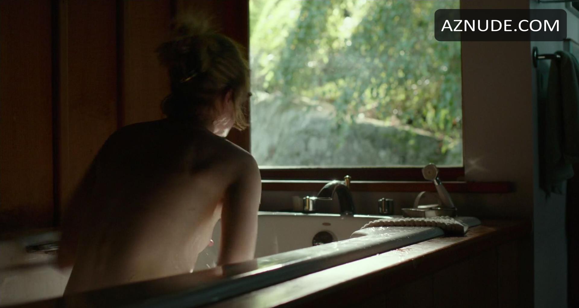 Evan Rachel Wood in Into the Forest, photo 4