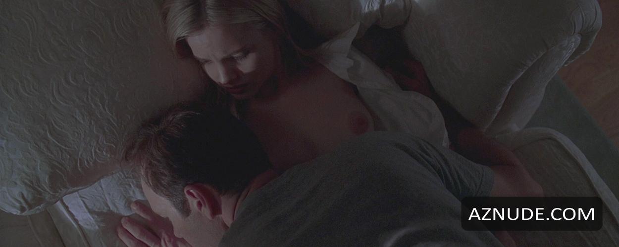 Mena Suvari in American Beauty, photo 6