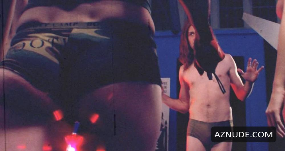 Sarah Nicklin in The Disco Exorcist, photo 10