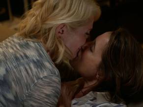 Ellen Barkin in Animal Kingdom (2016-), photo 16