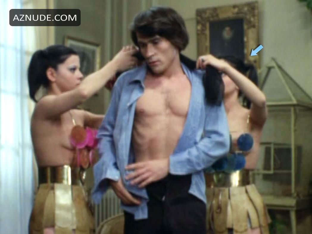 Marie-Pierre Castel in The Nude Vampire, photo 1