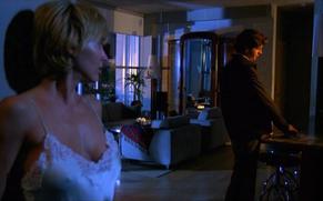 Bobbie Phillips in The Hustle, photo 28