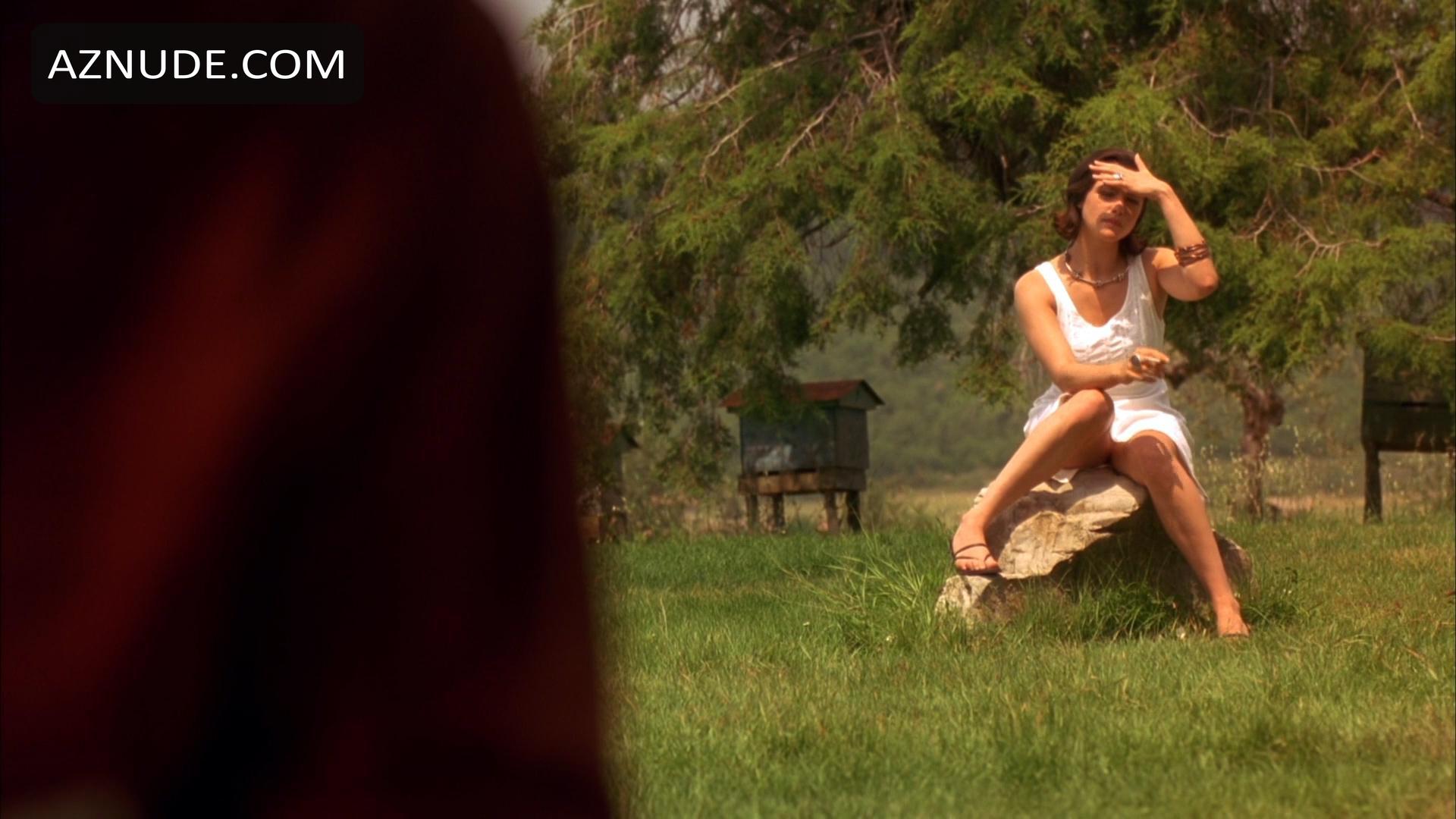 Rachel Weisz in Stealing Beauty, photo 9