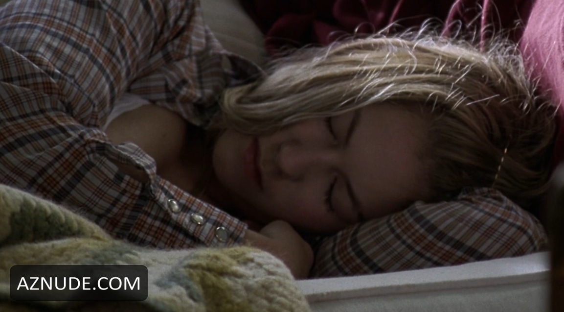 Laura Ramsey in 1 Out of 7, photo 9
