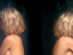 Linda Hoffman in The Dentist, photo 18