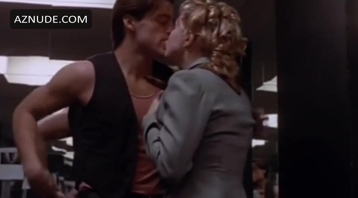 Nina Siemaszko in Red Shoe Diaries, photo 12