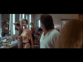 Christie Mucciante in Tango And Cash, photo 9