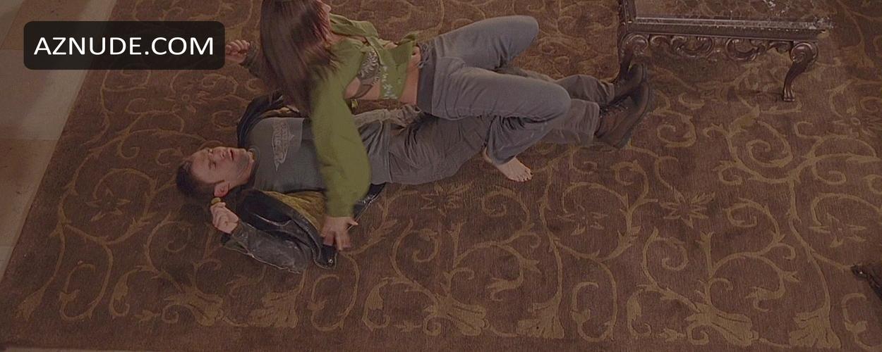 Jaime King in Bulletproof Monk, photo 2