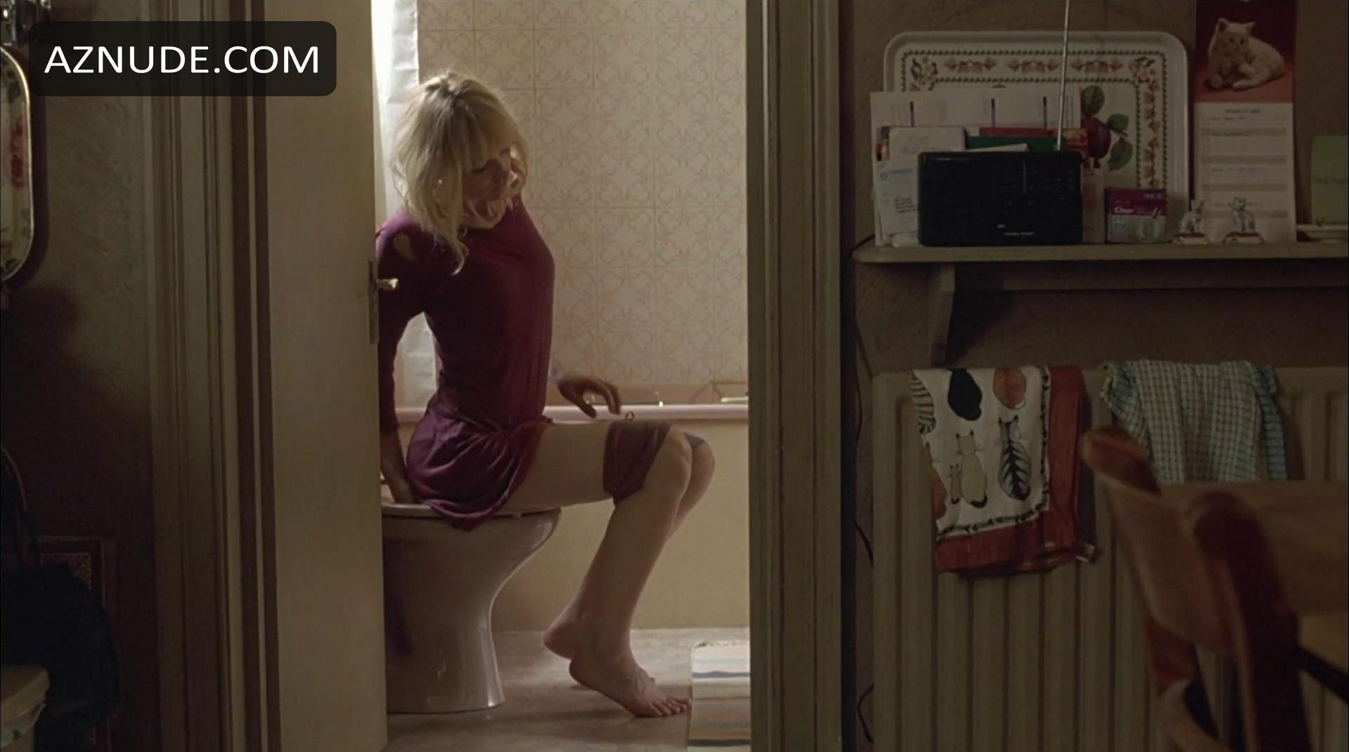 Cate Blanchett in Notes On A Scandal, photo 3