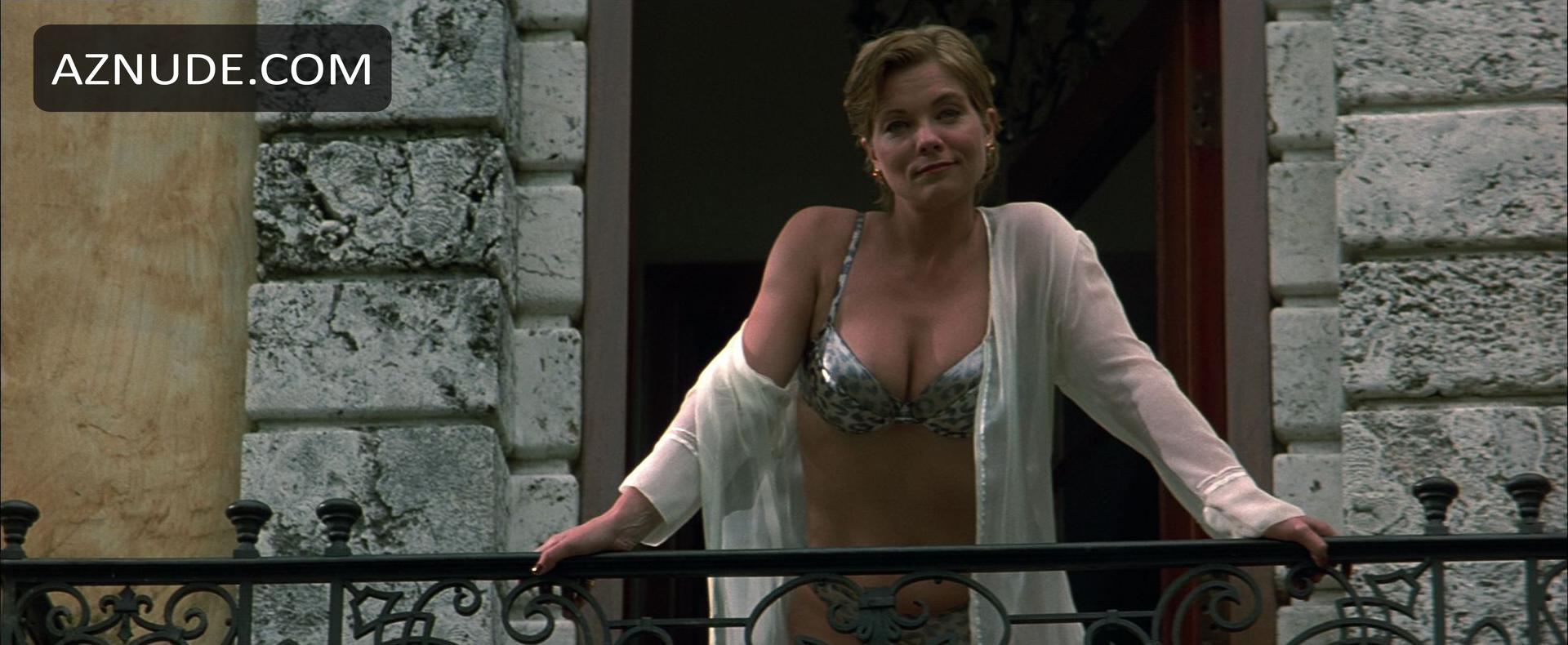 Theresa Russell in Wild Things, photo 20