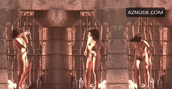 Juliette Binoche in Les amants du Pont-Neuf, photo 1