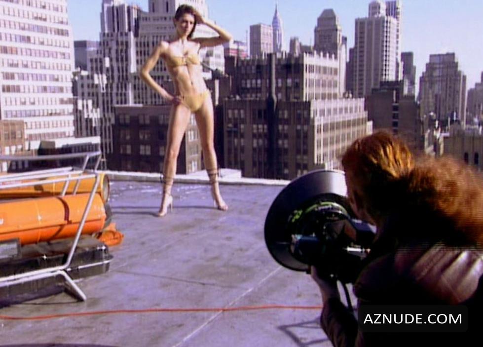 Adrianne Curry in America's Next Top Model, photo 17