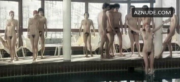 Edwige Fenech in Cattivi Pensieri, photo 16