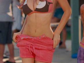 Diora Baird in Accepted, photo 11