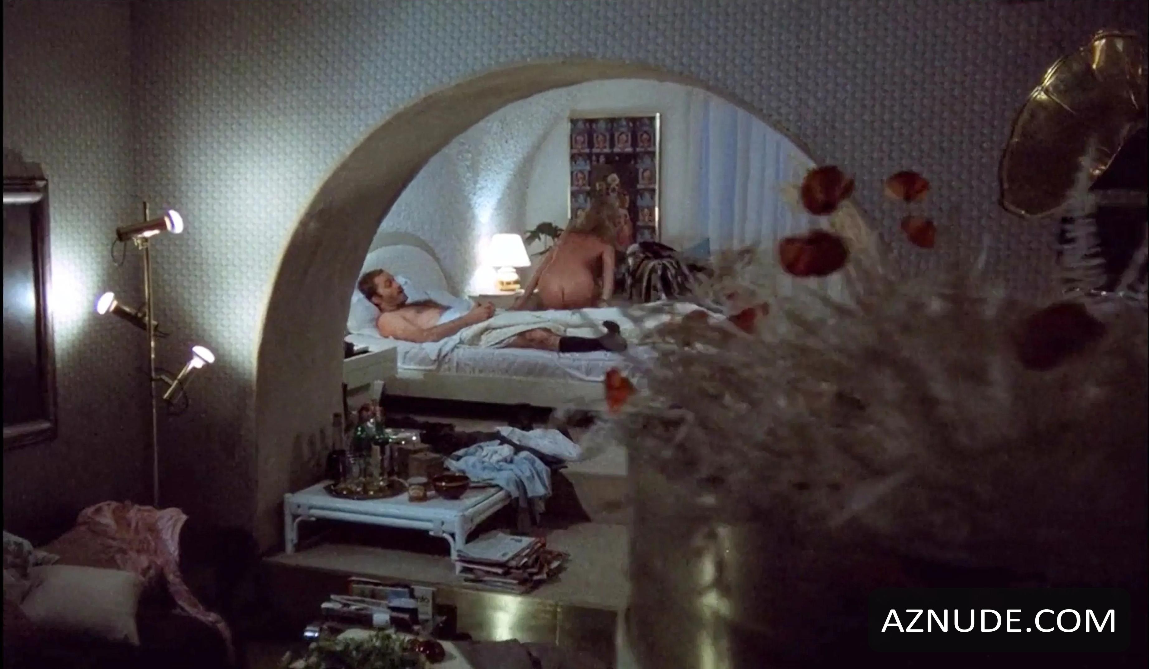 Sybil Danning in The Day of the Cobra, photo 37