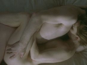 Julianne Moore in The End of the Affair, photo 19