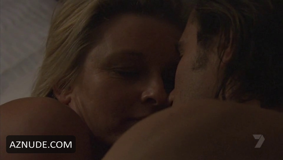 Tammy Macintosh in All Saints, photo 9
