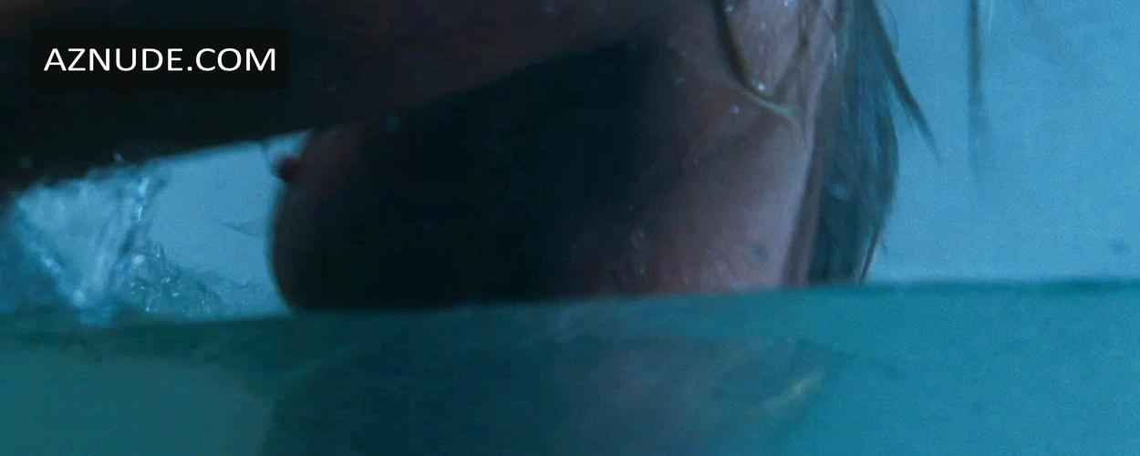 Sarah Roemer in Asylum, photo 2