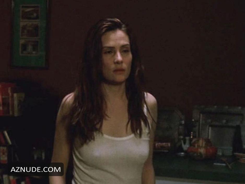 Emmanuelle Seigner in Buddy Boy, photo 8
