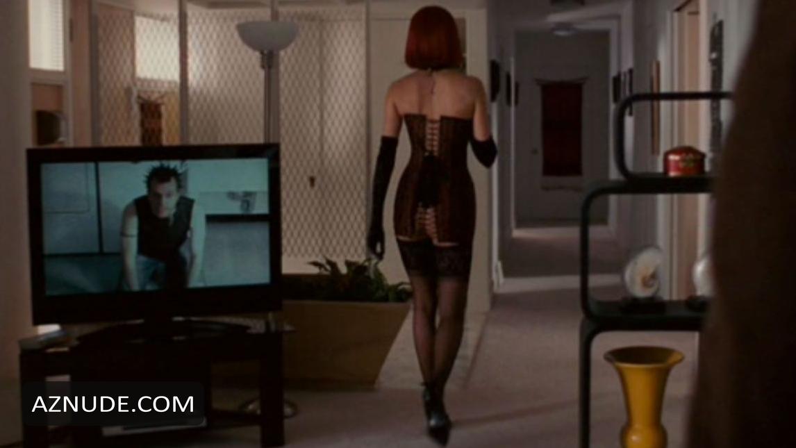 Walk All Over Me in Walk All Over Me, photo 2