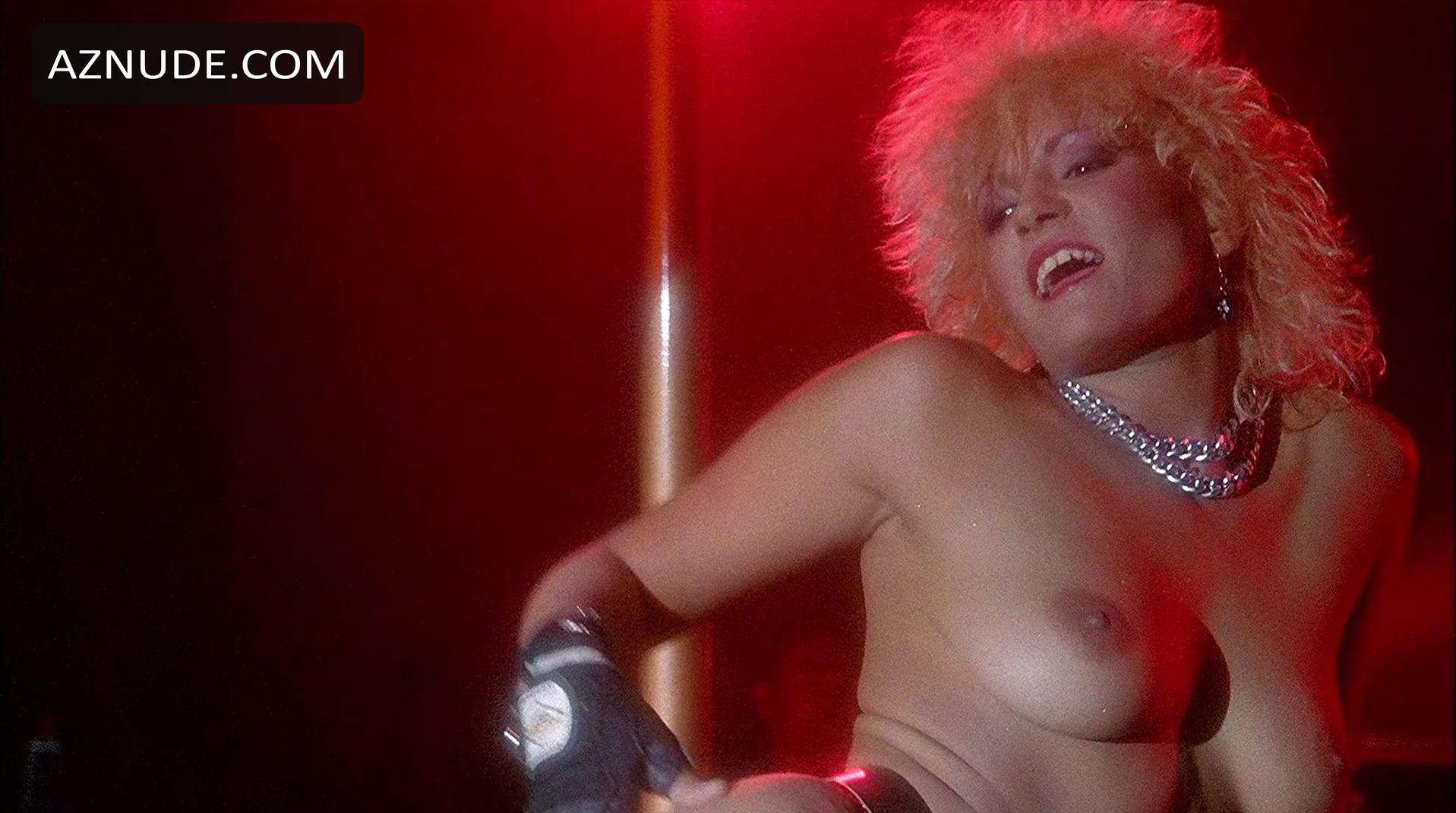 Debbie Nassar in Stripped To Kill, photo 16