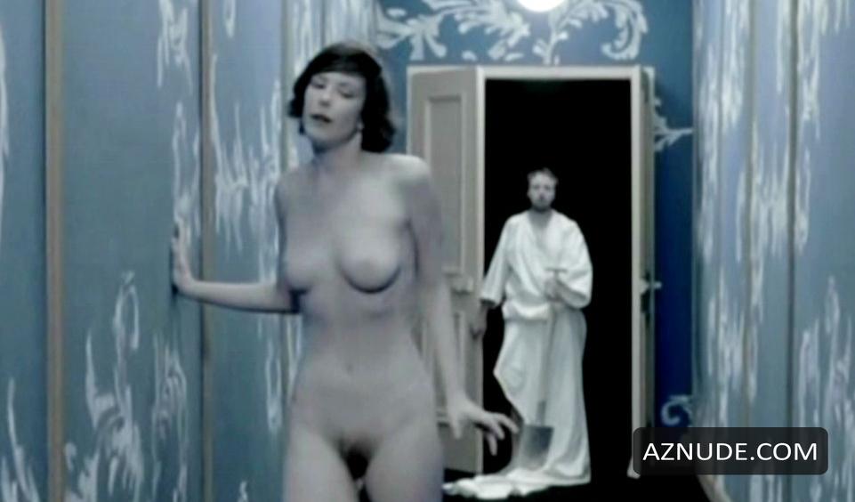 Anne von Keller in 7 1/2 Frauen, photo 7