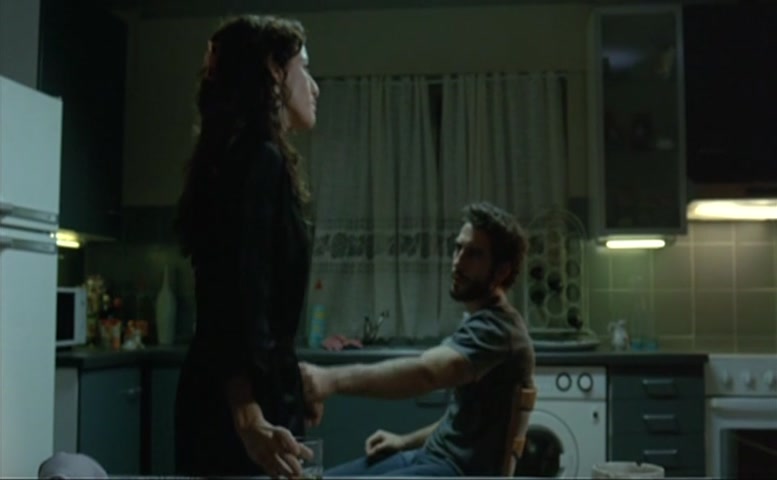 Belen Lopez in La distancia, photo 29